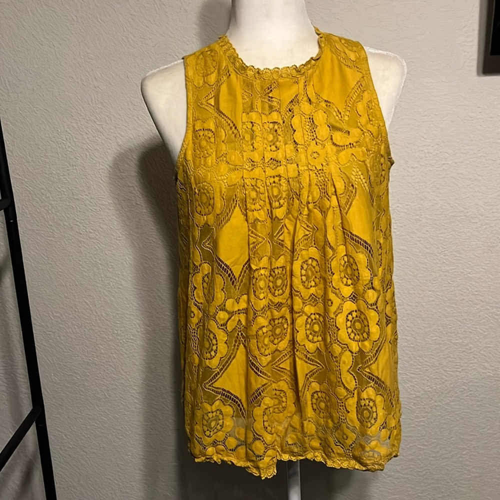 Doe and Rae lace babydoll overlay tank top